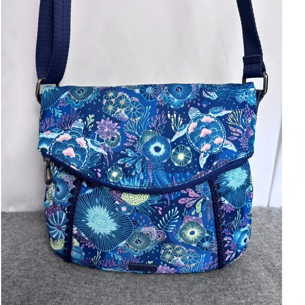 Sakroots Blue Sea Turtle Coral Crossbody Bag Adjustable Strap Messenger Nwot